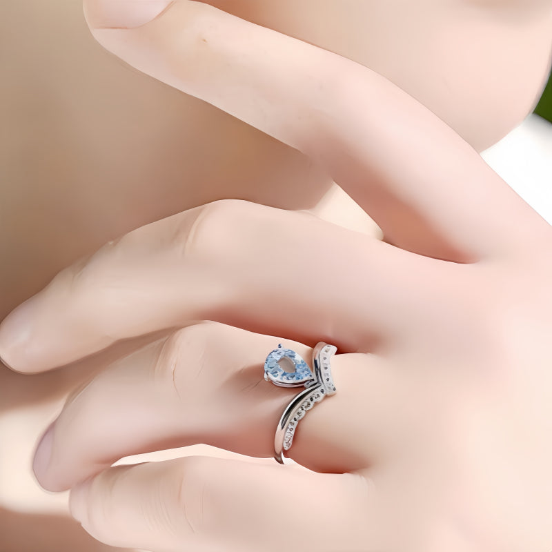 Bague Goutte d'Eau en Aigue-marine – Éloquence et Popularité Accrues