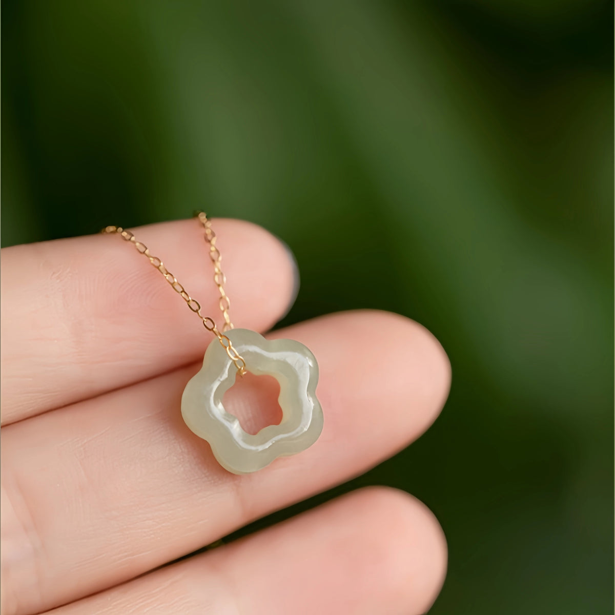 Collier à ajustement facile en quartz clair - Pureté intérieure et expression claire