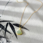 Collier à ajustement facile en quartz clair - Pureté intérieure et expression claire