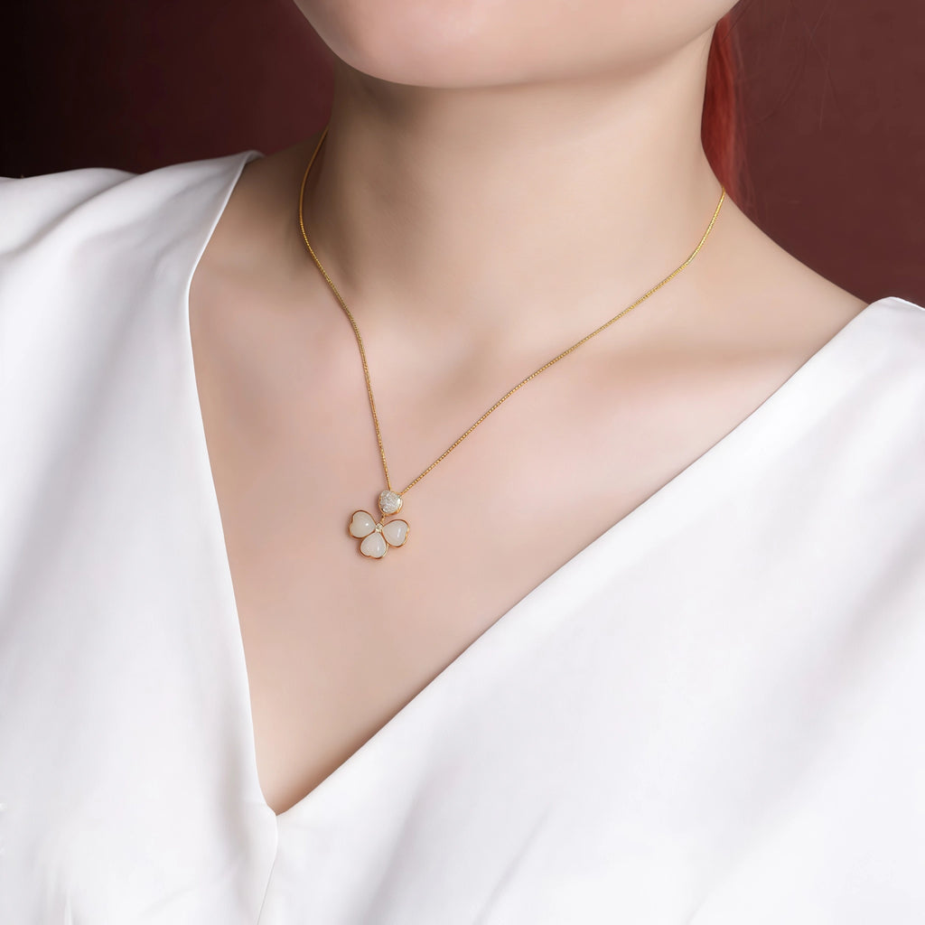 Heart Hetian Jade Four-Leaf Clover Necklace - Purity & Peace