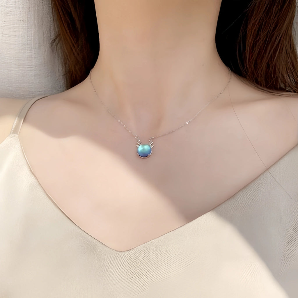Pendentif Trèfle à quatre feuilles bleu en cristal naturel – Cadeau porte-bonheur pour elle / Maman