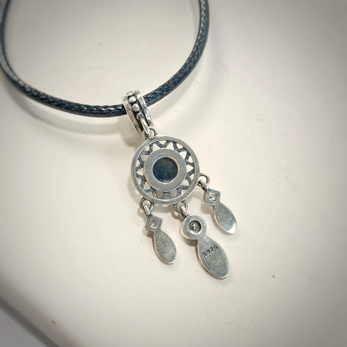 Pendentif Trèfle à quatre feuilles bleu en cristal naturel – Cadeau porte-bonheur pour elle / Maman