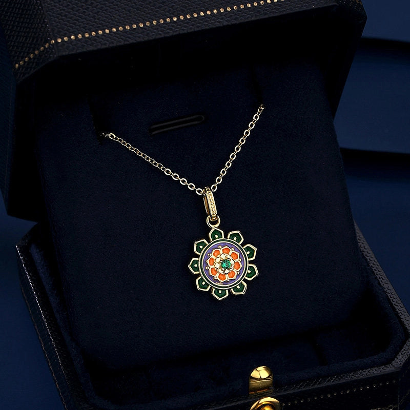 Green Lotus Necklace - Guards Constant Good Fortune