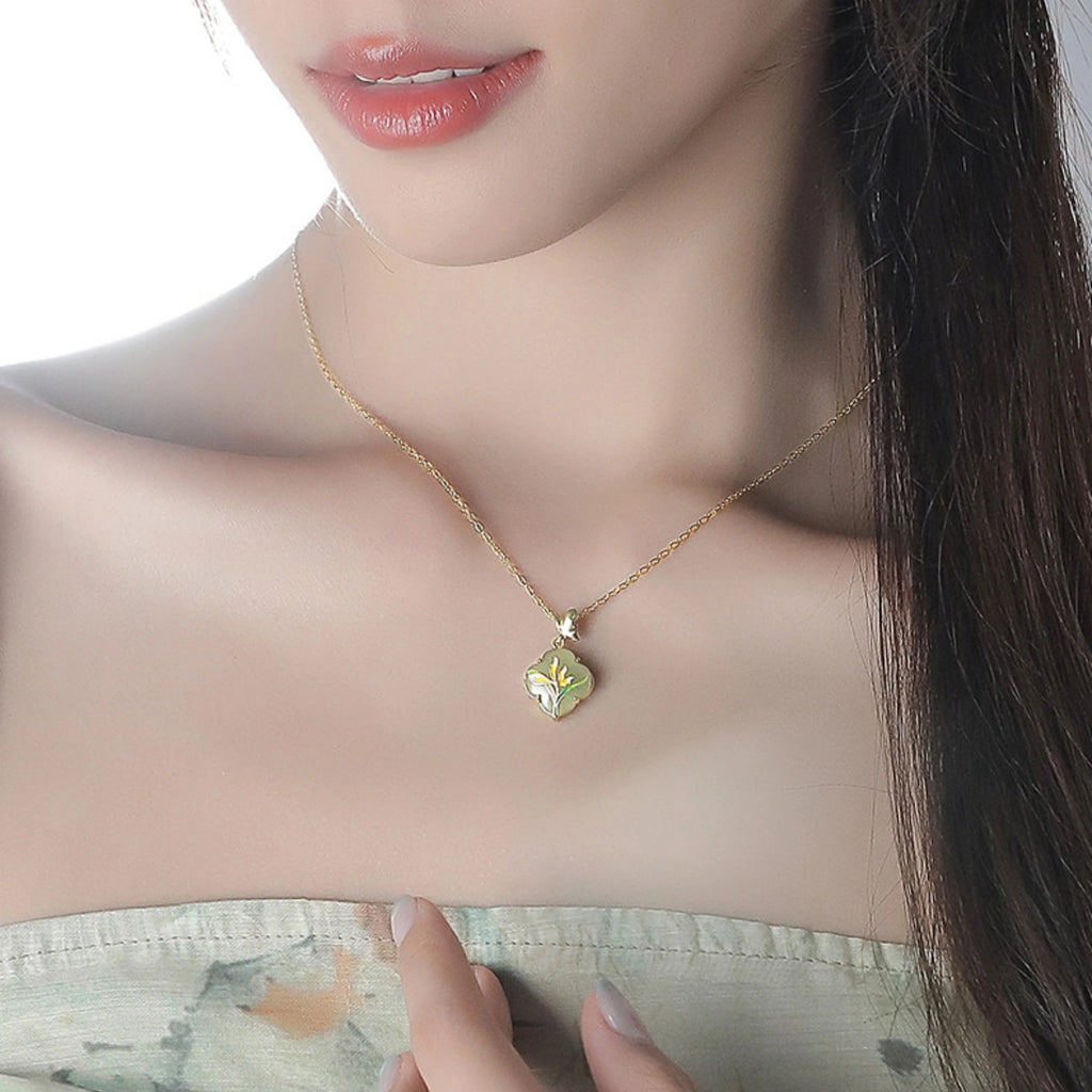 Collier à ajustement facile en quartz clair - Pureté intérieure et expression claire
