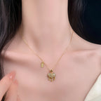 Collier à ajustement facile en quartz clair - Pureté intérieure et expression claire