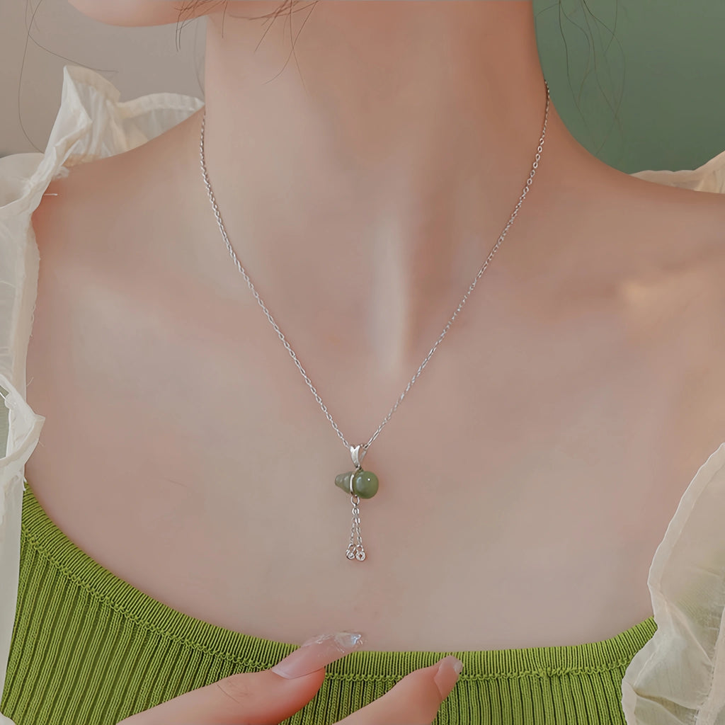 Collier à ajustement facile en quartz clair - Pureté intérieure et expression claire