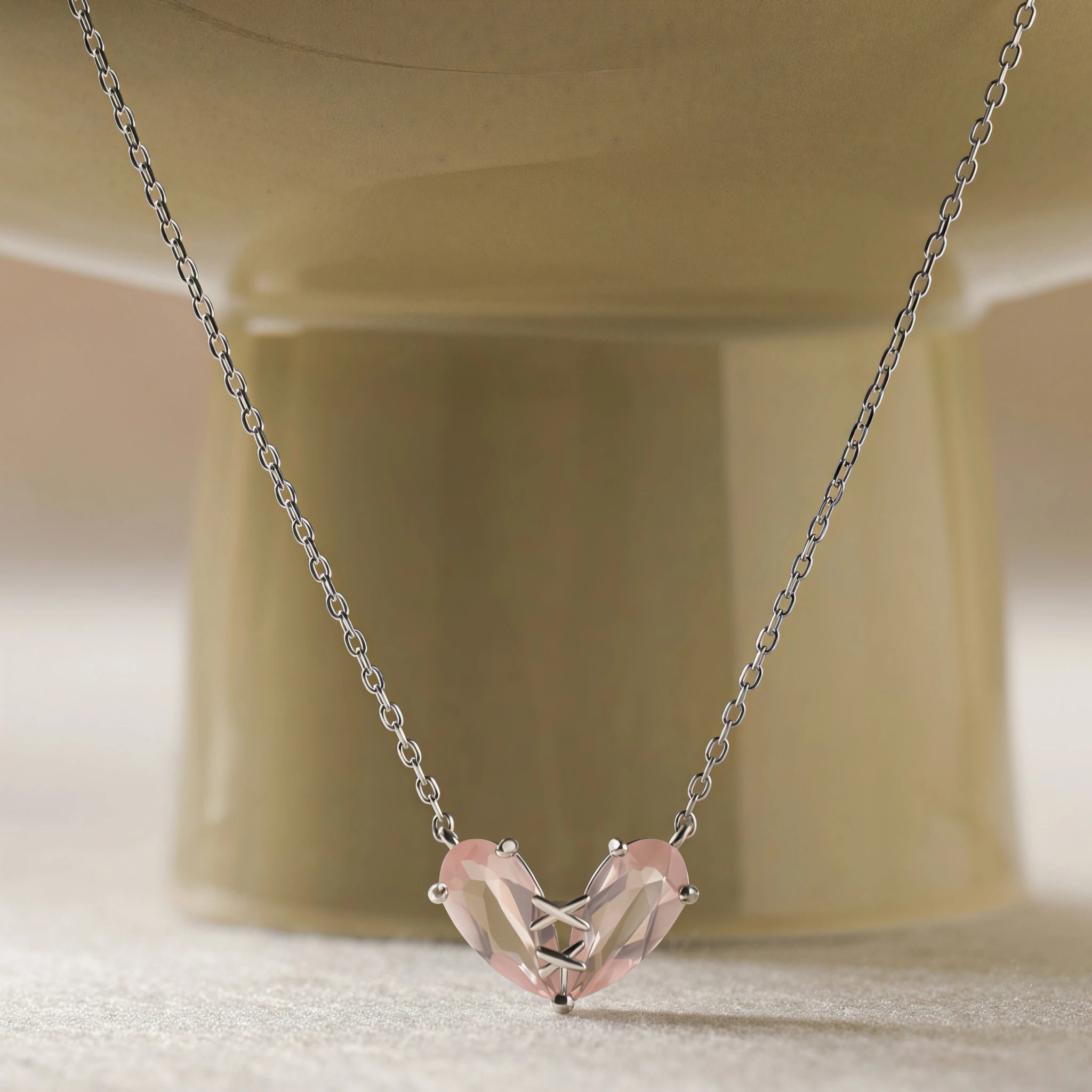 Collier Cœur en Quartz Rose - Guérir et Rétablir avec Amour