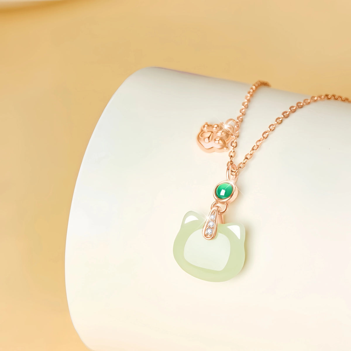 Collier à ajustement facile en quartz clair - Pureté intérieure et expression claire