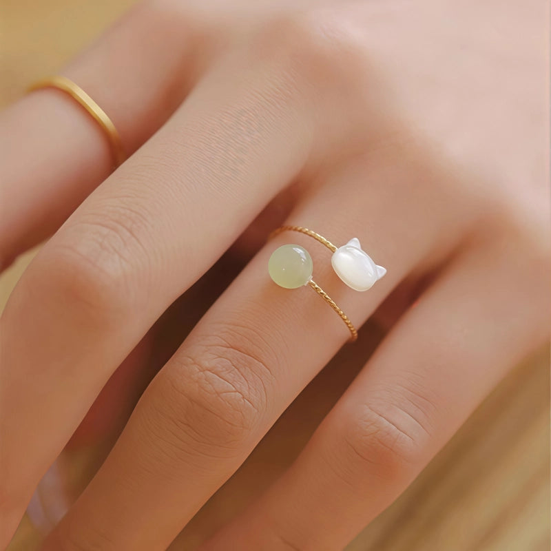 Bague Fleur Torsadée en Jade Hetian - Énergie Apaisante, Chance Durable