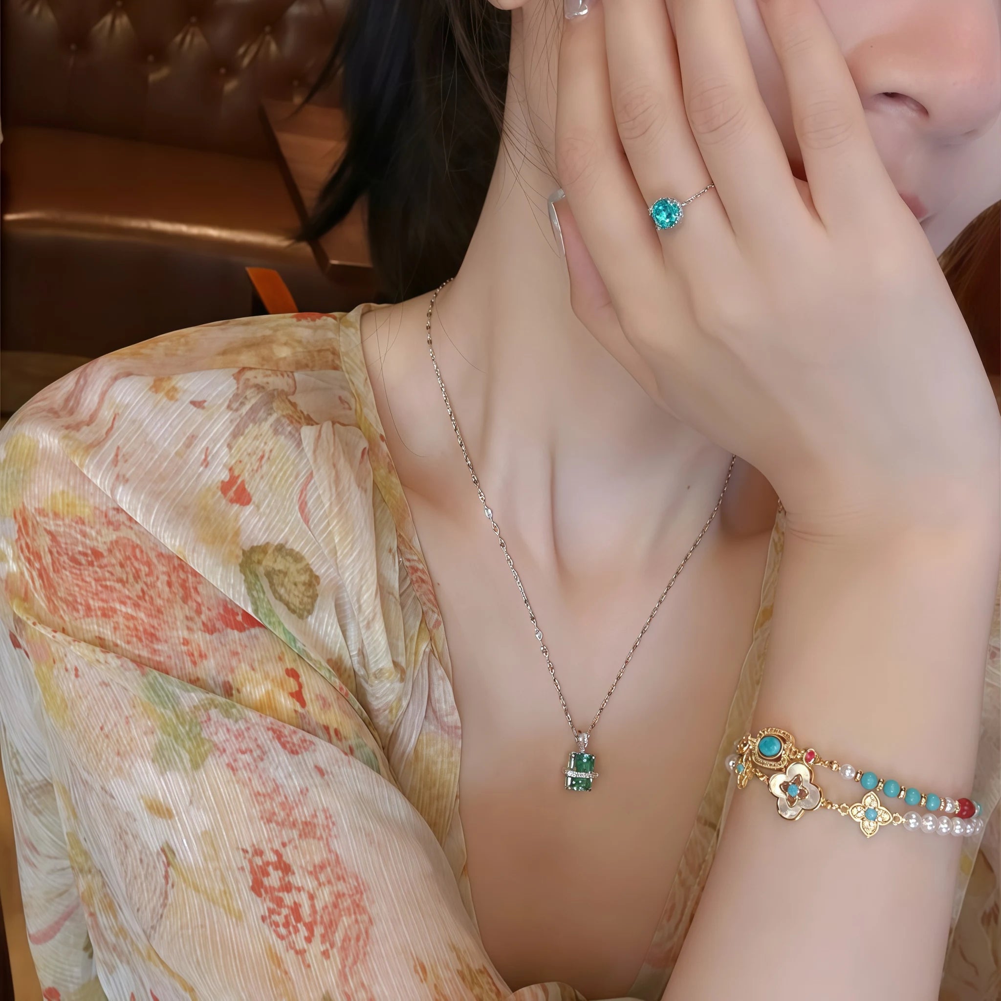 Collier en cristal naturel couronne vintage