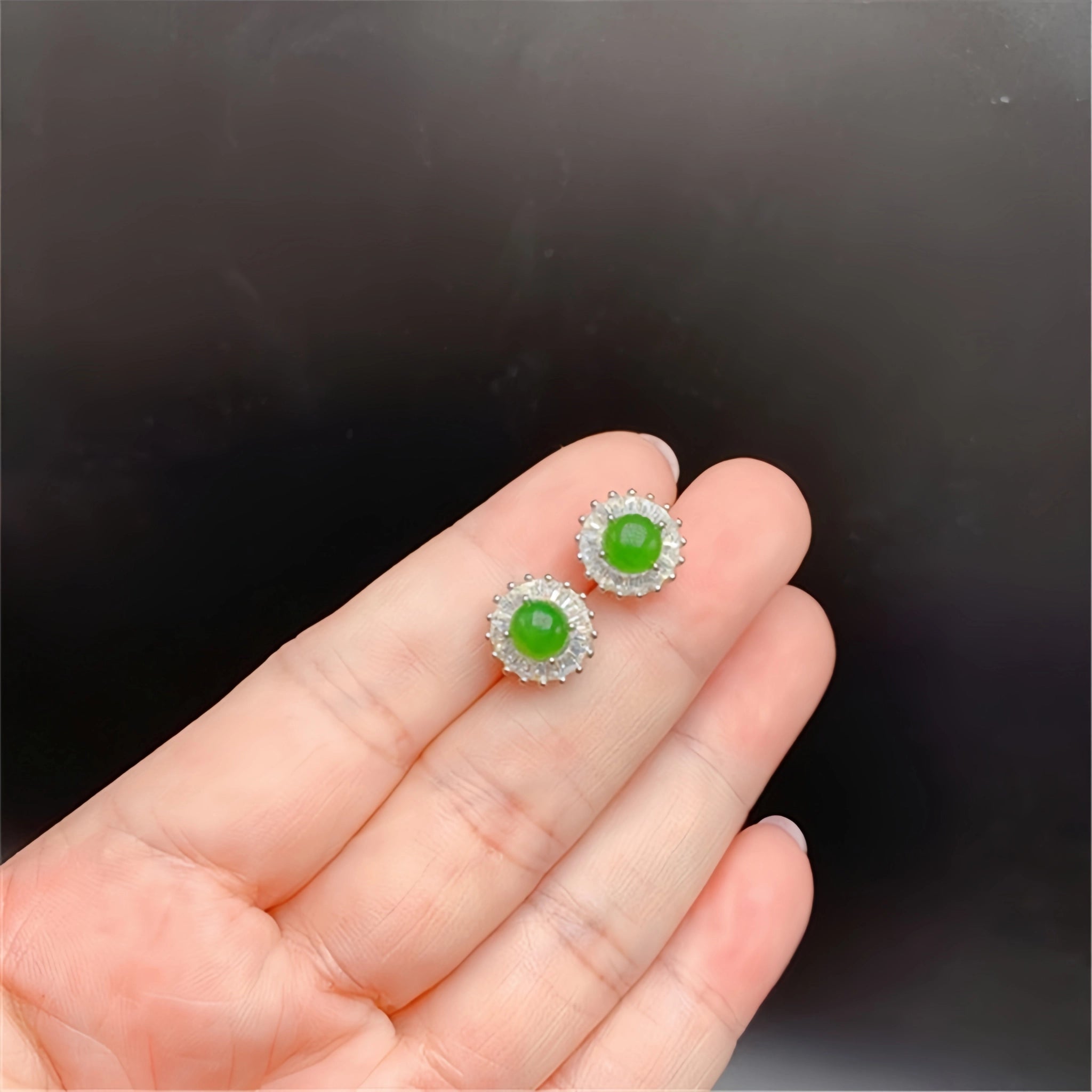 Collier en cristal de quartz clair Pendentif facetté irrégulier