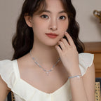 Collier en cristal de quartz clair Pendentif facetté irrégulier