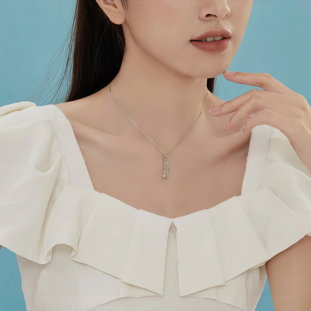 Collier à ajustement facile en quartz clair - Pureté intérieure et expression claire