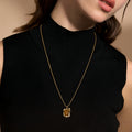Collier en pierre naturelle Œil de tigre — Collier pull à double chaîne papillon