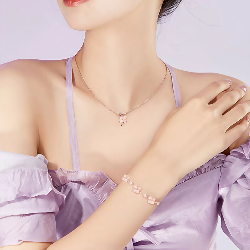 Lucky Four‑Leaf Clover Necklace/Bracelet/Earrings Set - Conveying Romance