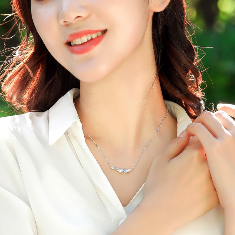 Natural Aquamarine Smile Necklace
