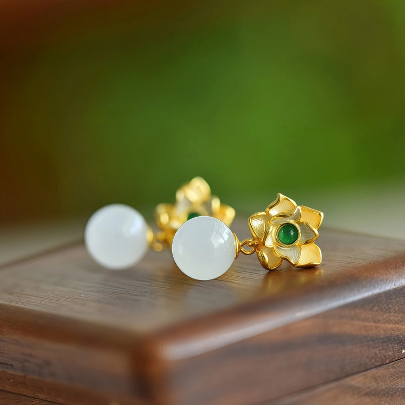 Boucles d'oreilles anciennes en argent sterling avec lotus en jade Hotan naturel