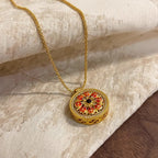 Collier Lotus Boussole Huit Trésors Orientale – Amulette de Protection Spirituelle