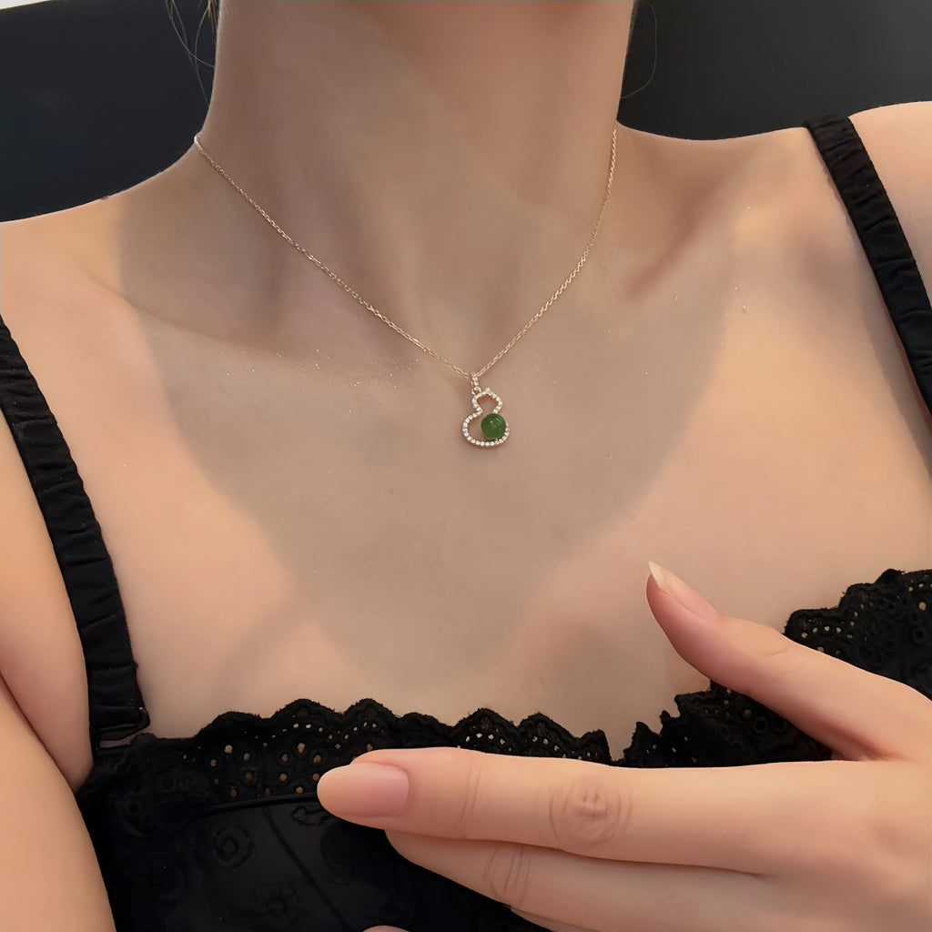 Collier à ajustement facile en quartz clair - Pureté intérieure et expression claire