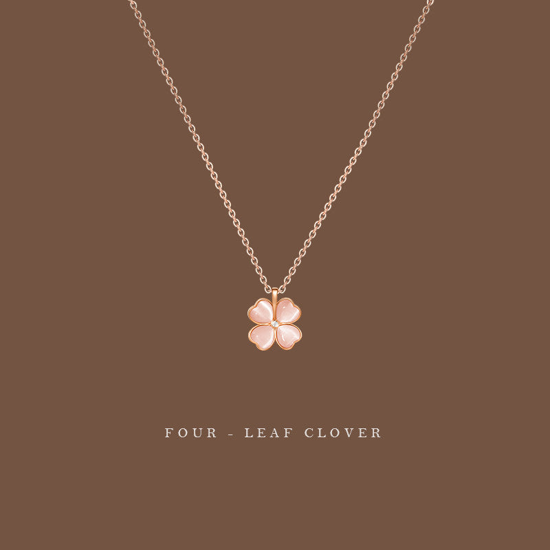 Collier Trèfle Rose Porte-Bonheur — Cadeau d'Anniversaire pour Petite Amie