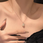 Hetian Jade Bow Necklace – Gentle Virtue, Wealth Protection