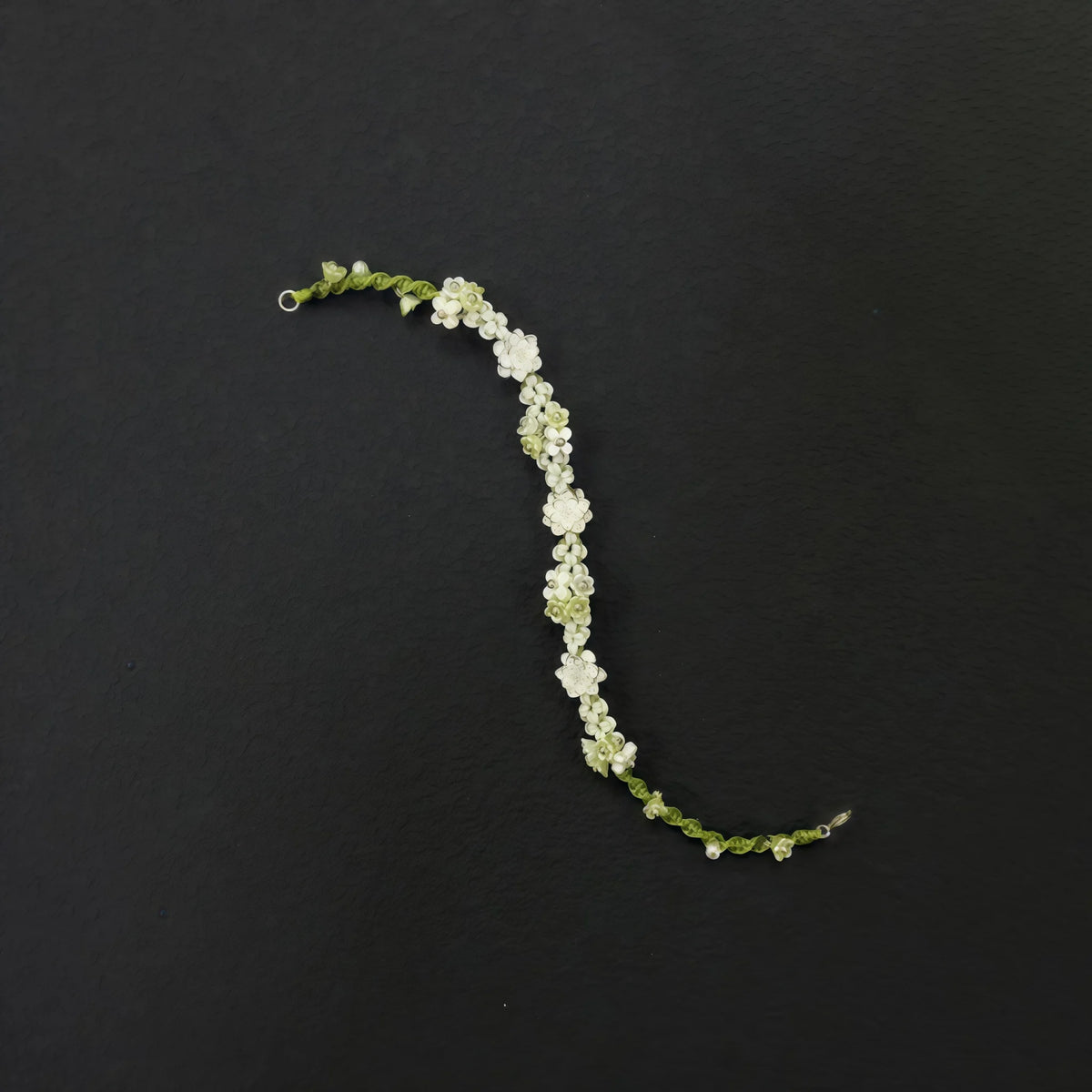 Collier à ajustement facile en quartz clair - Pureté intérieure et expression claire