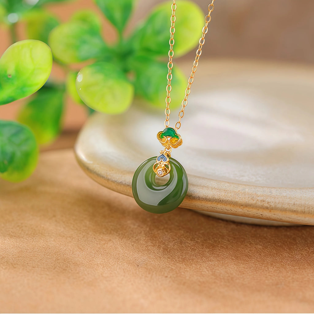 Collier à ajustement facile en quartz clair - Pureté intérieure et expression claire