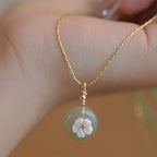 Collier en cristal de quartz clair Pendentif facetté irrégulier