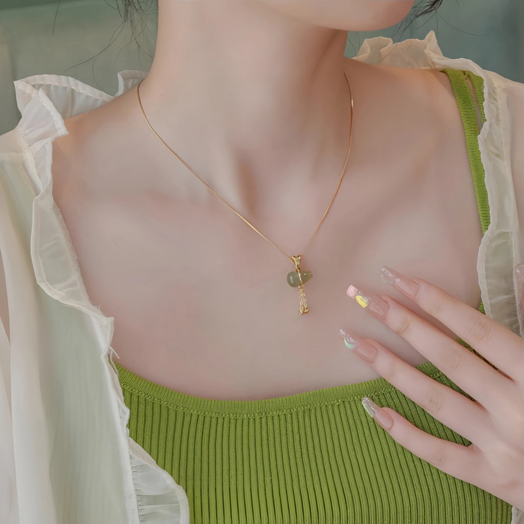 Collier à ajustement facile en quartz clair - Pureté intérieure et expression claire