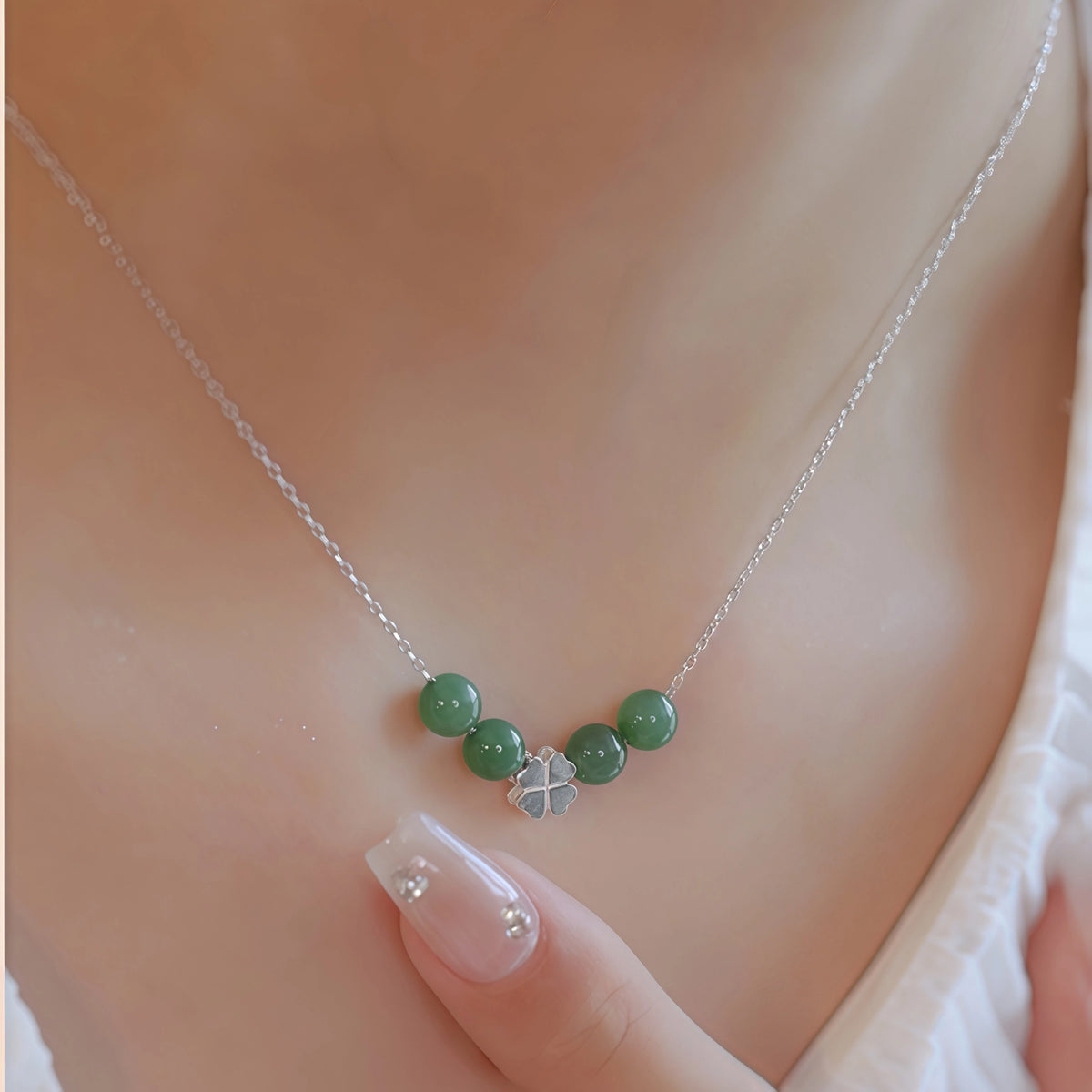 Collier à ajustement facile en quartz clair - Pureté intérieure et expression claire