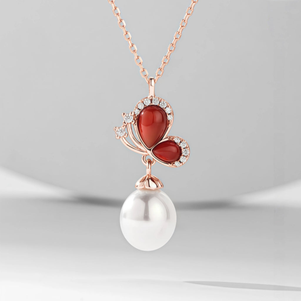 Collier en cristal de quartz clair Pendentif facetté irrégulier