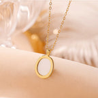 Collier à ajustement facile en quartz clair - Pureté intérieure et expression claire