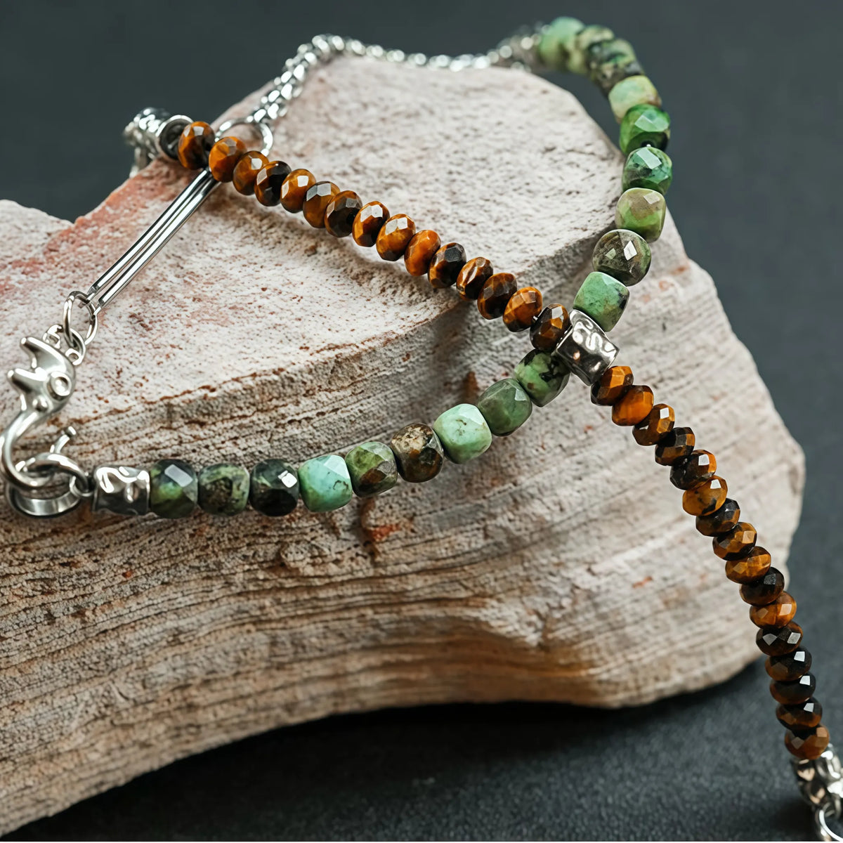Collier en cristal naturel couronne vintage