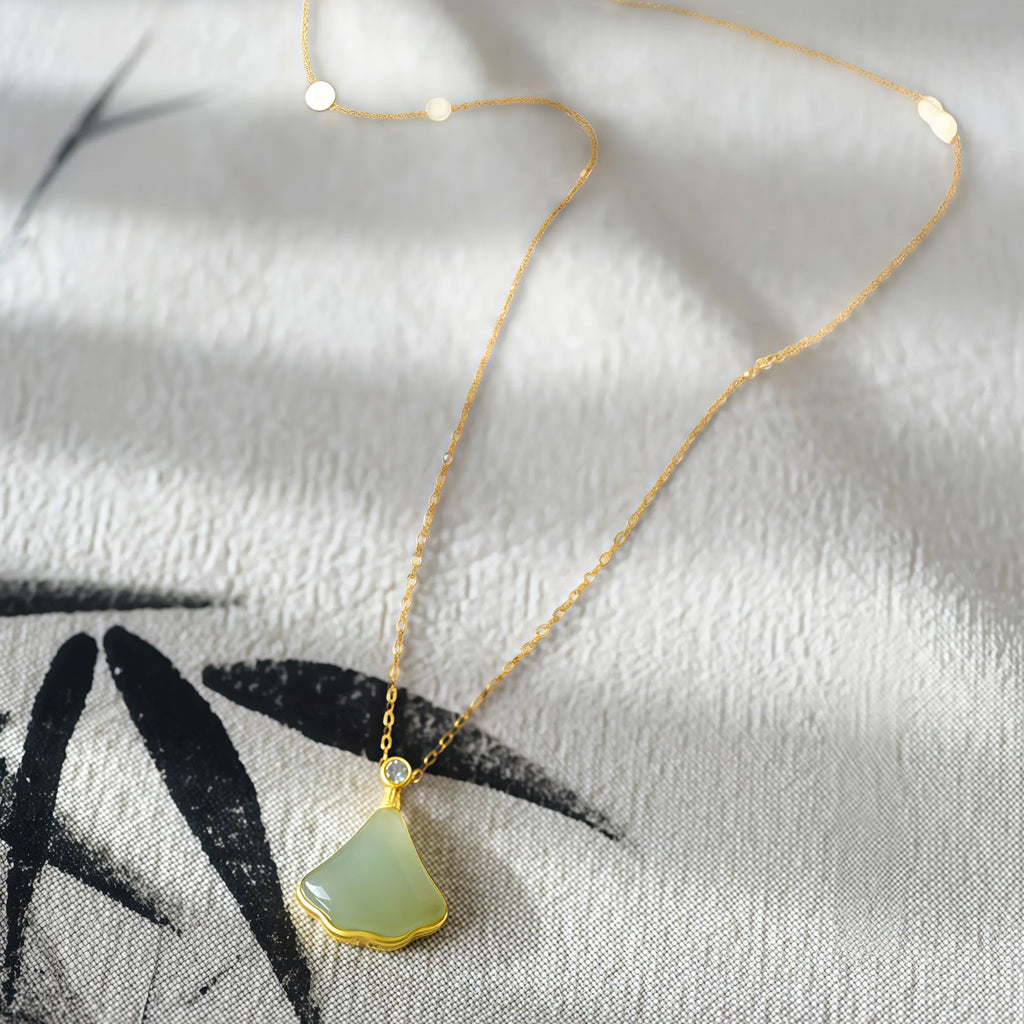 Collier à ajustement facile en quartz clair - Pureté intérieure et expression claire