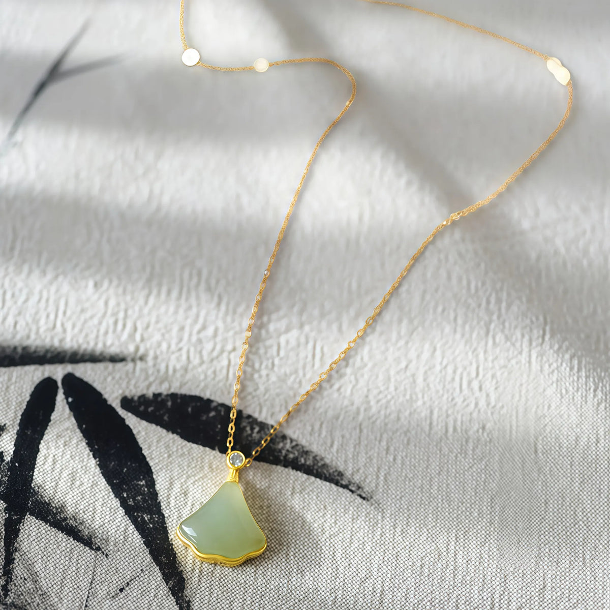 Collier à ajustement facile en quartz clair - Pureté intérieure et expression claire