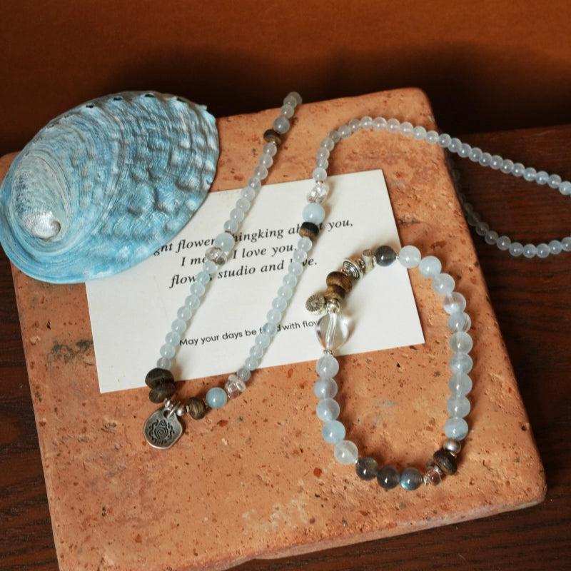 Natural Aquamarine Agarwood Bracelet – Calm Mind, Speak Truth, Attract Good Fortune