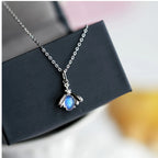 Pendentif Trèfle à quatre feuilles bleu en cristal naturel – Cadeau porte-bonheur pour elle / Maman