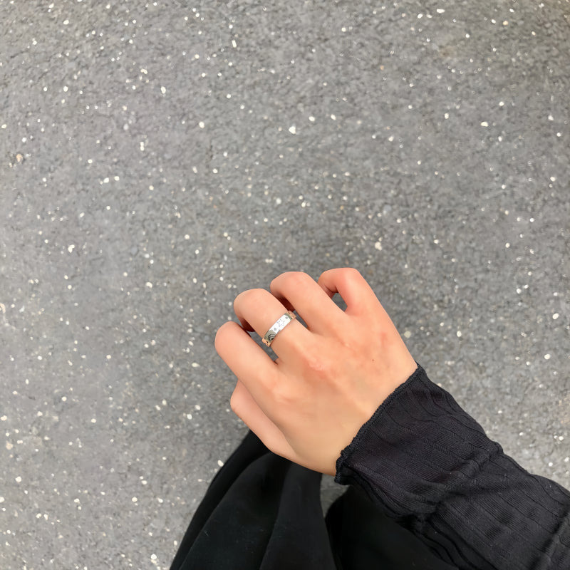 Bague en améthyste naturelle irrégulière – Calme l'esprit, approfondit l'intuition, attire la paix