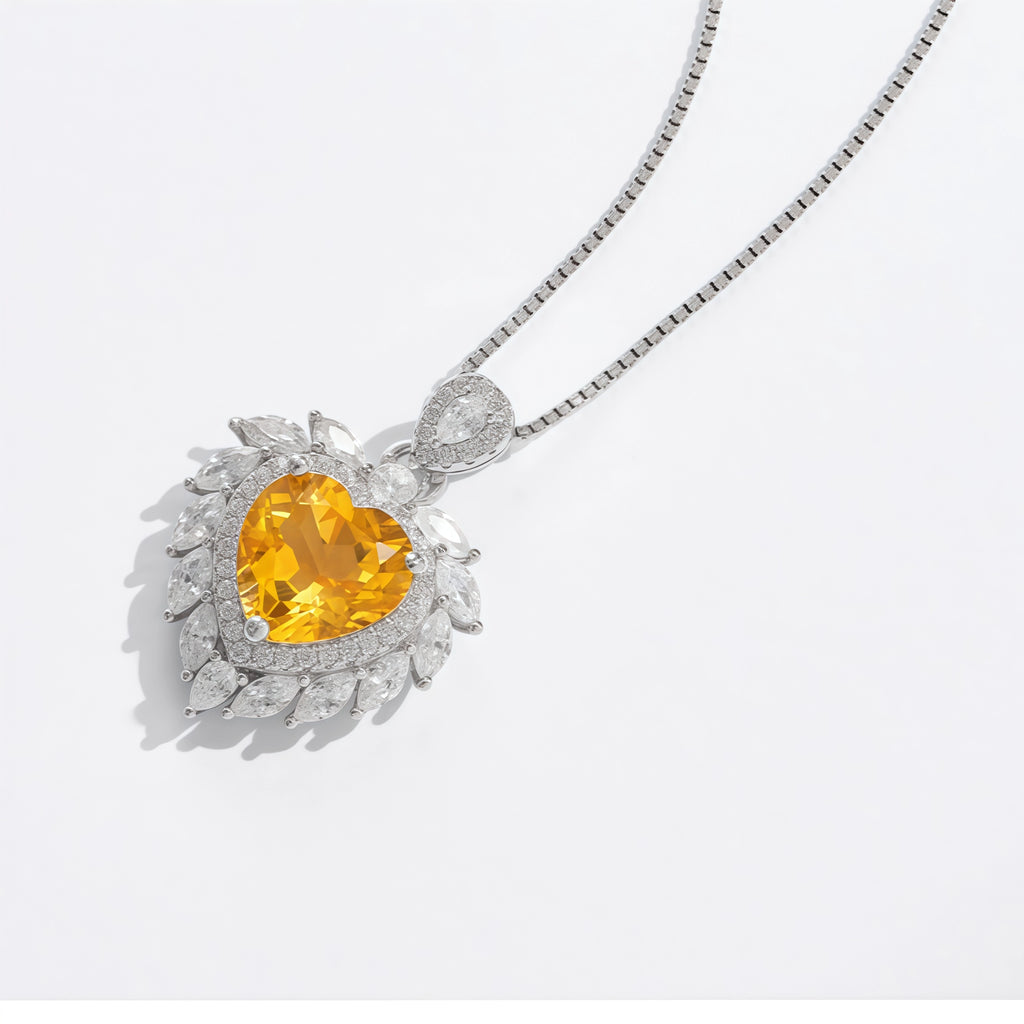 Collier Cœur Étincelant en Cristal Naturel