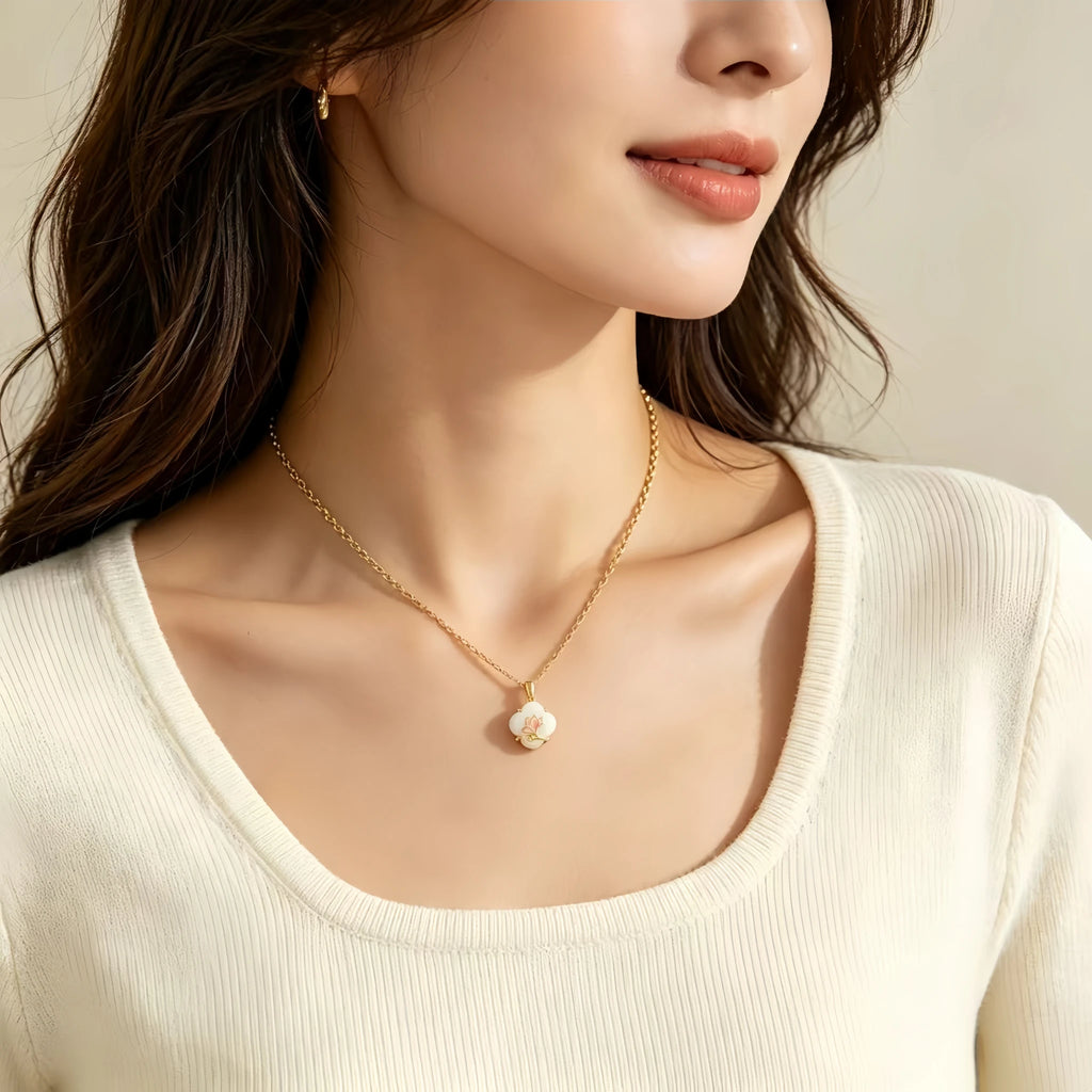 Collier à ajustement facile en quartz clair - Pureté intérieure et expression claire