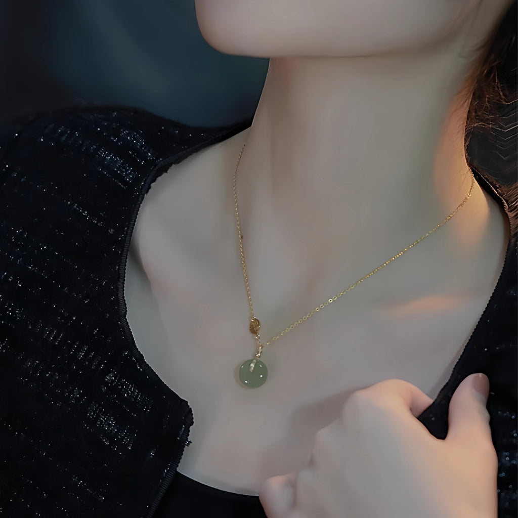 Collier à ajustement facile en quartz clair - Pureté intérieure et expression claire