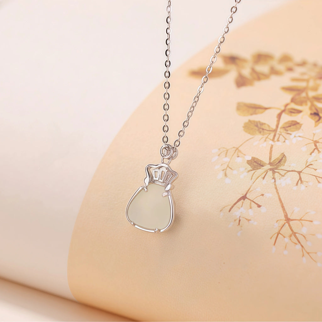 Collier à ajustement facile en quartz clair - Pureté intérieure et expression claire