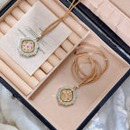 Collier Lotus Guochao Émail Double Poisson – Cadeau Oriental