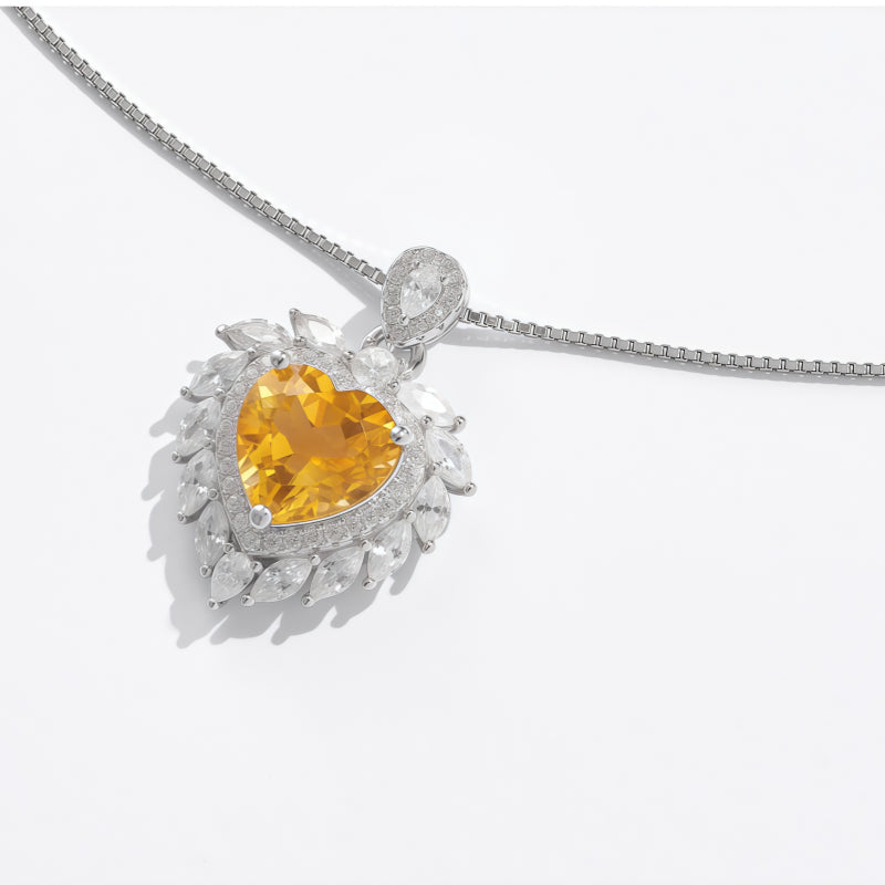 Collier Cœur Étincelant en Cristal Naturel