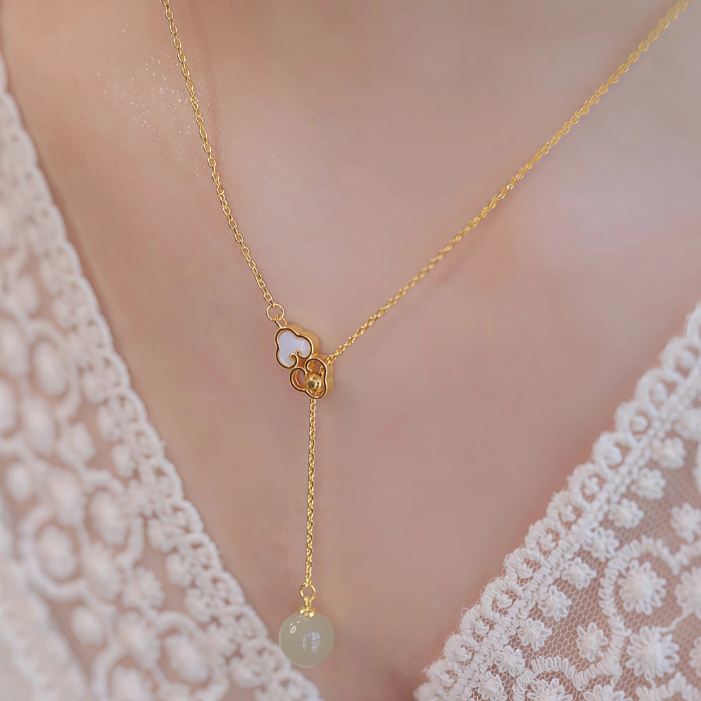 Collier à ajustement facile en quartz clair - Pureté intérieure et expression claire