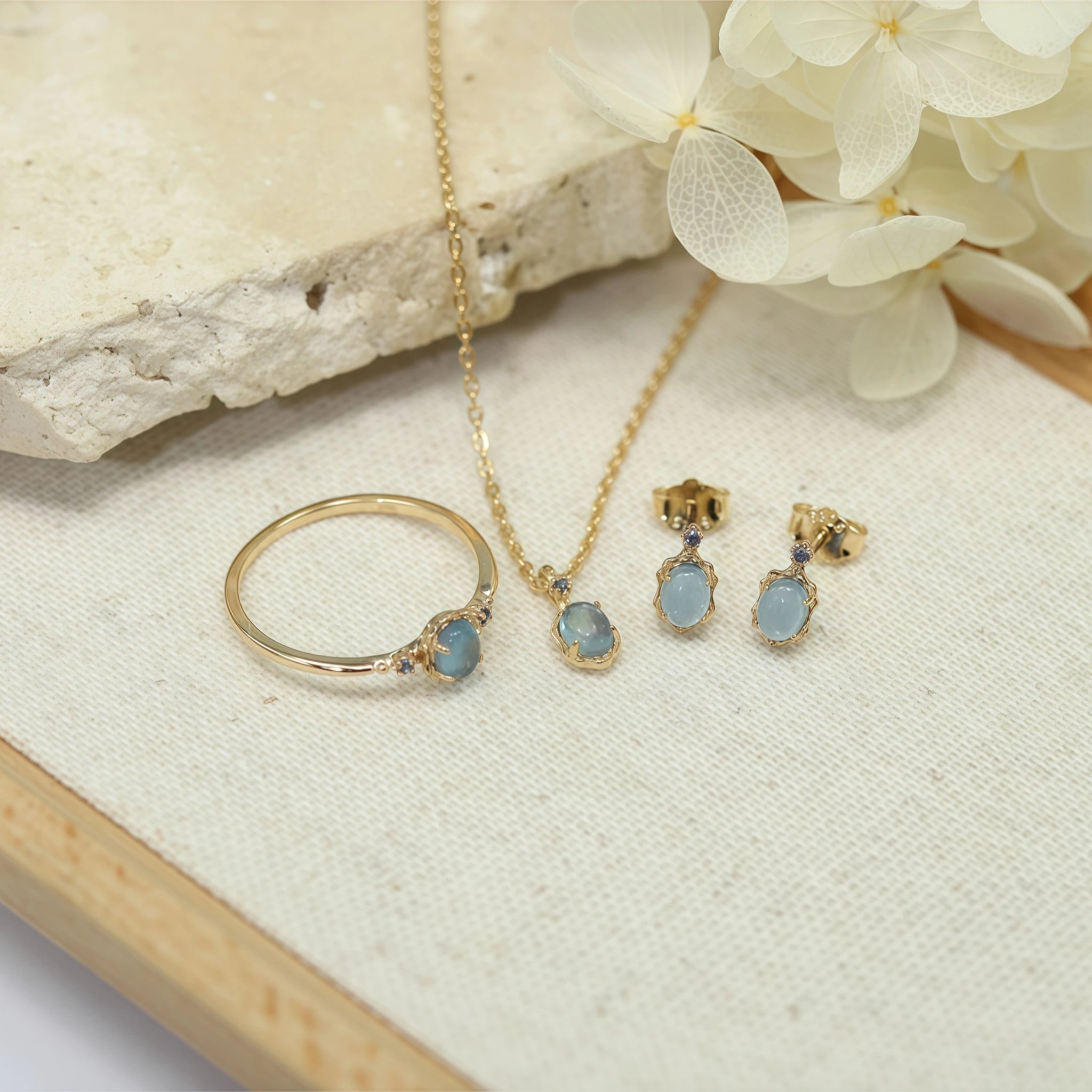 Oval Natural Aquamarine 3‑Piece Set - Courage & Peace