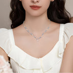 Collier en cristal de quartz clair Pendentif facetté irrégulier