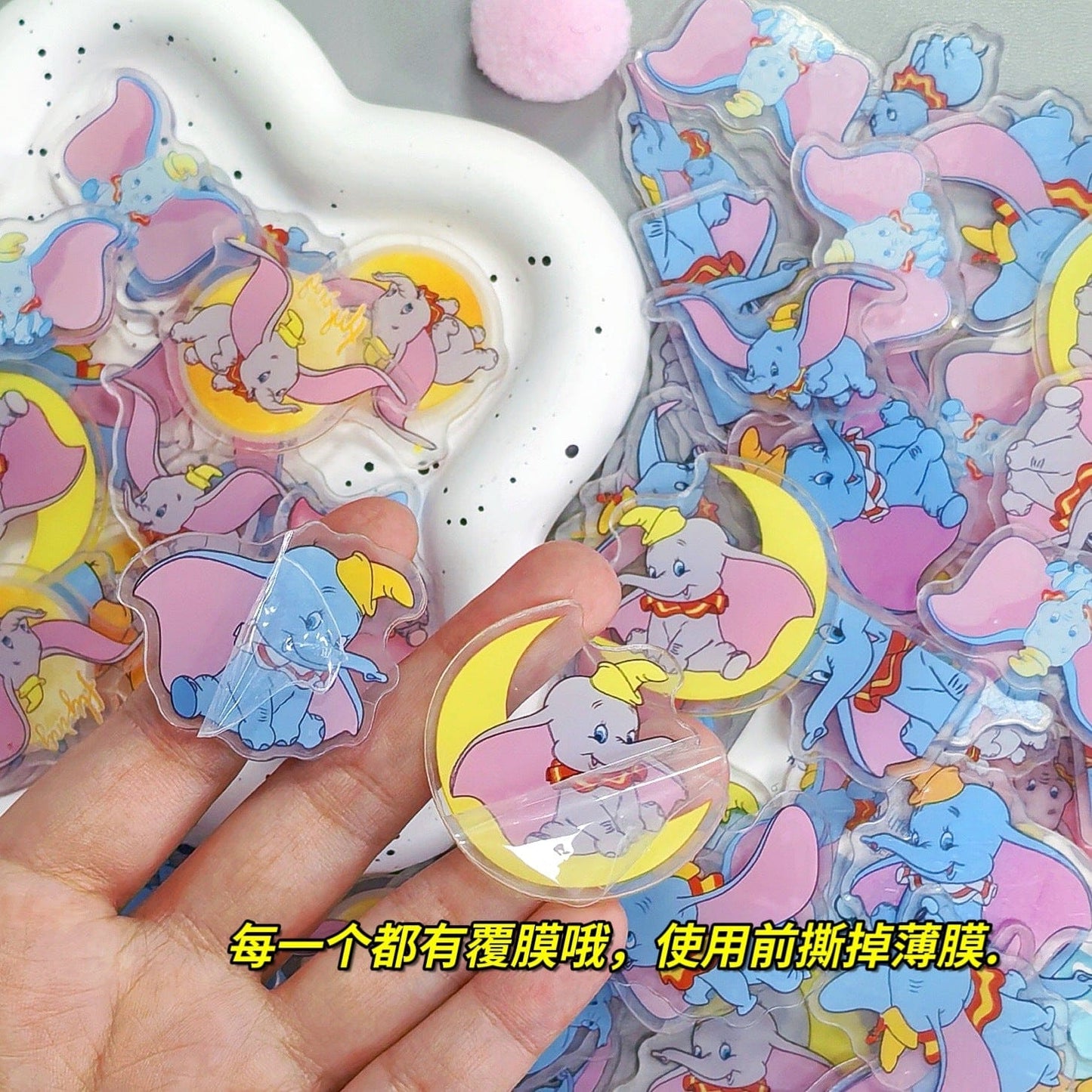 Cute Elephant 4cm Acrylic Charms for DIY match game-open in live
