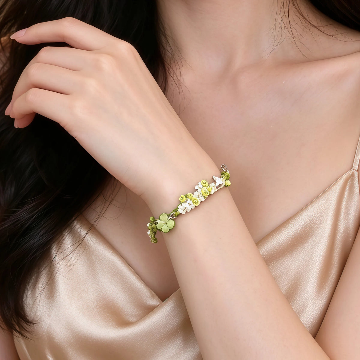 Bracelet tressé floral fait main