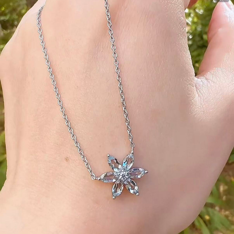 Natural Aquamarine Flower Necklace - Calm Your Energy